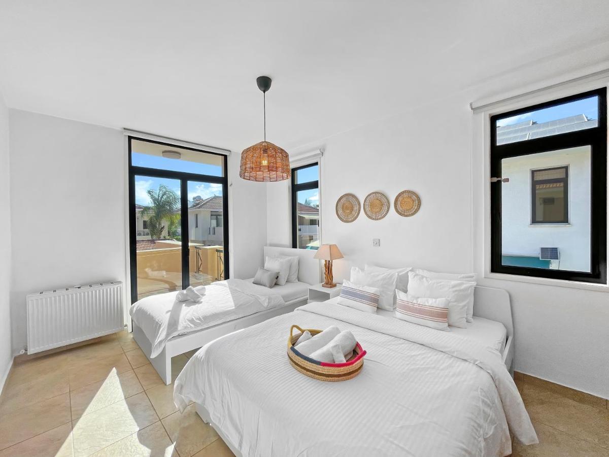 Villa Alba With Beach Access Ларнака Экстерьер фото